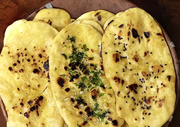 Naan Recipe – Garlic, Butter & Sesame 2 Naan 3 Ways