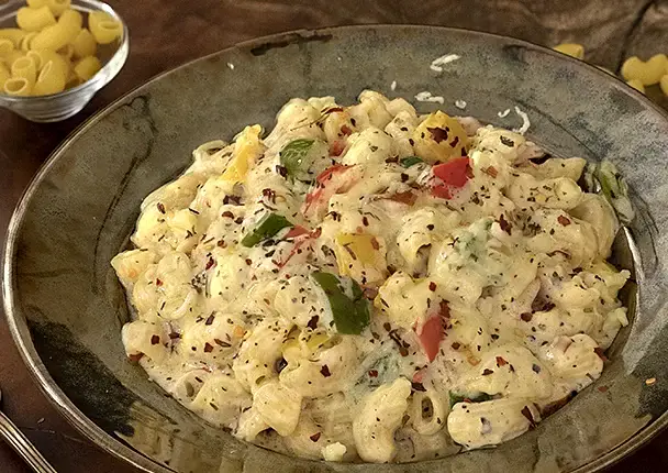 Cheesy White Sauce Macaroni 7 White sauce macaroni