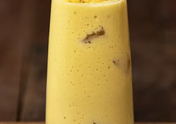 mango vanilla milkshake