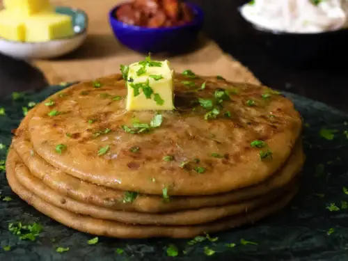 Shahi Paneer Veg Paratha
