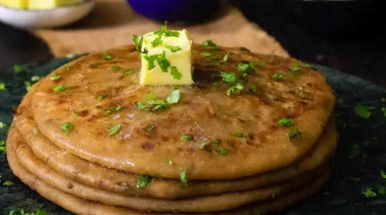 Shahi Paneer Veg Paratha
