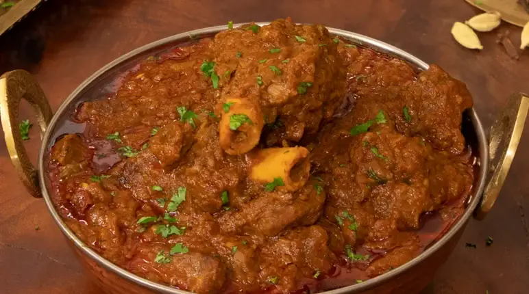 Laal Maas