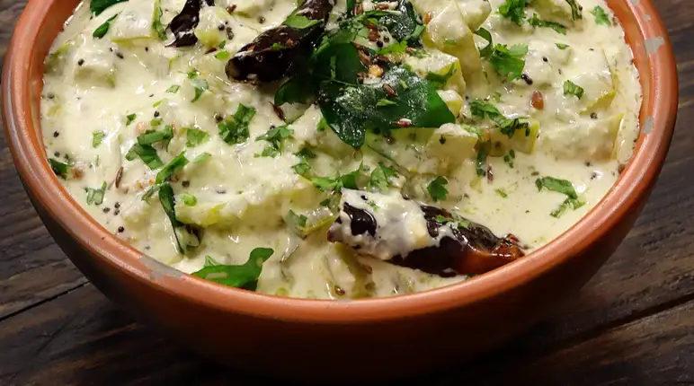 Snake Gourd Raita