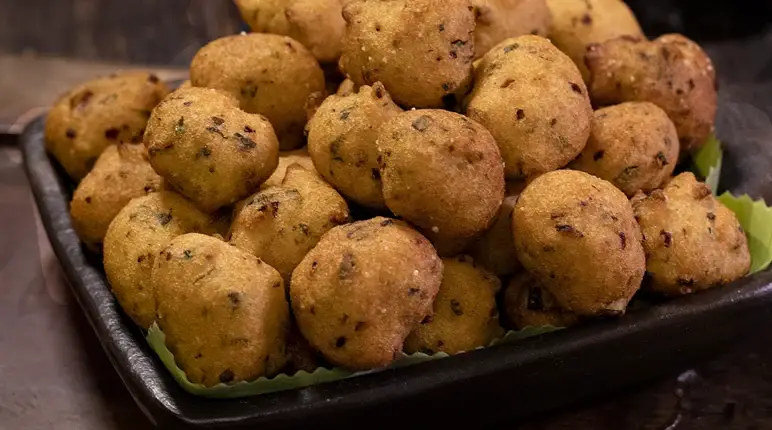 Moong Dal Bhajiya