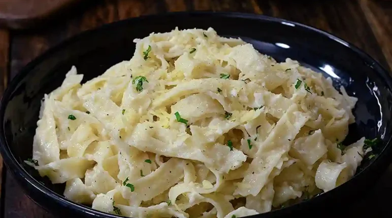 Fettuccine Alfredo 9 Fettuccine Alfredo