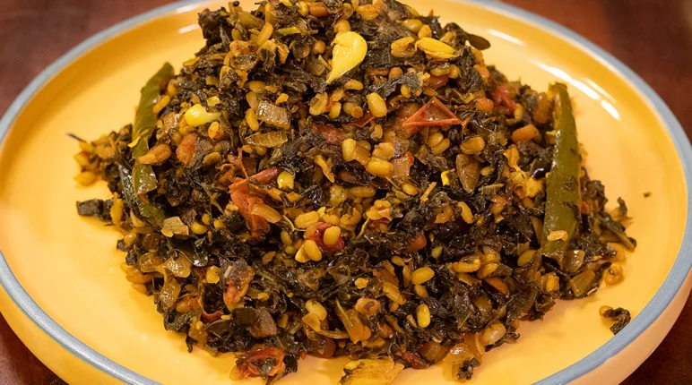 Spinach Stir Fry (Spinach Sabzi) 2 Spinach Stir Fry