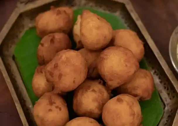Goli Baje (Mangalore Bajji) 5 Goli baje