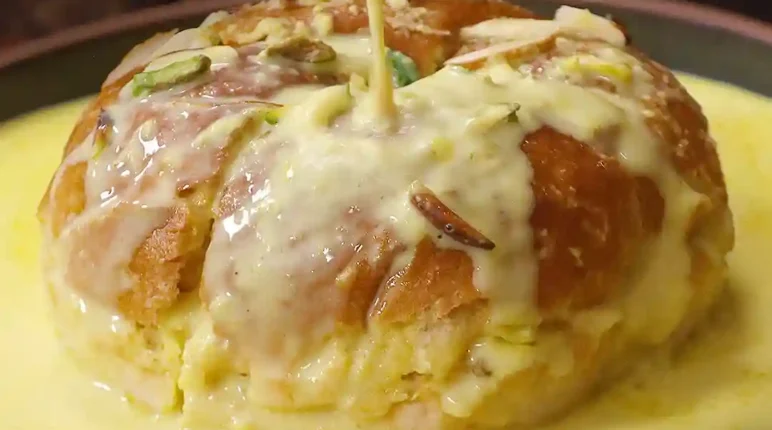 Bun Maska with Badam Milk 3 Bun muska