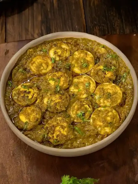 Hariyali Egg Curry