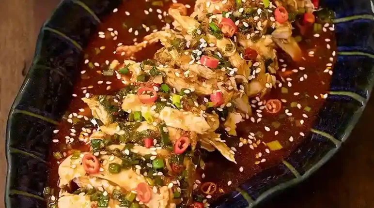 Shredded Chicken with Chilli Sauce 6 Shredded Chicken with Chilli Sauce