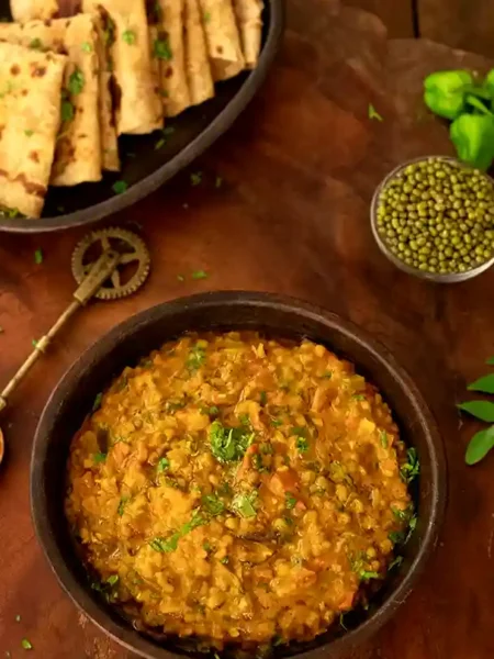 green gram curry